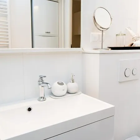 Appartamento Fency 1bdr In Jewish Quarter By The Boulevards